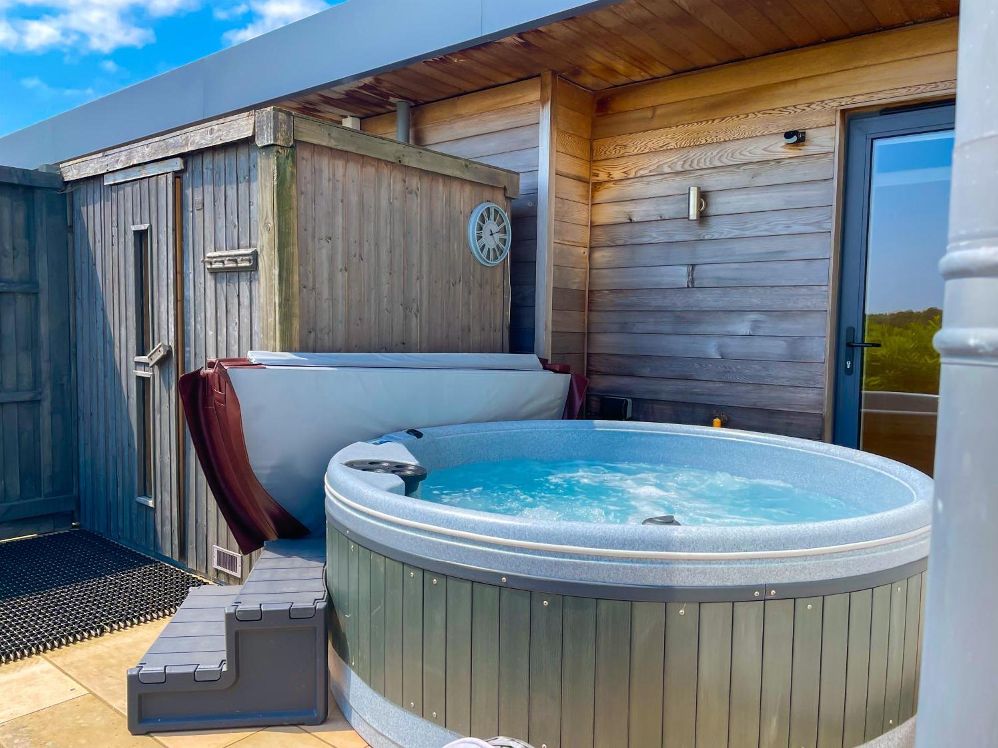 The Retreat, Sauna & Hot Tub, Charming & Cosy Gem Blandford Forum Exterior photo