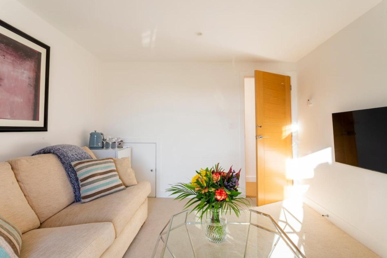 The Retreat, Sauna & Hot Tub, Charming & Cosy Gem Blandford Forum Exterior photo