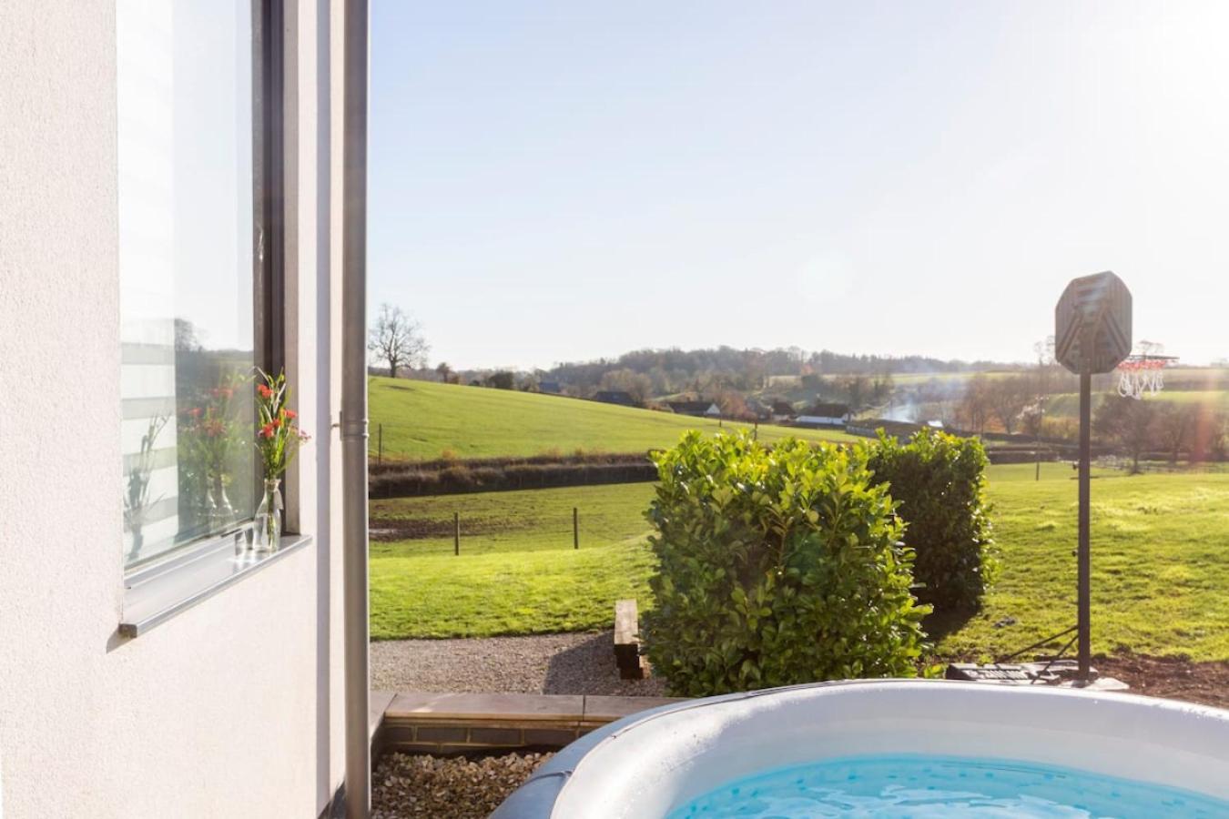 The Retreat, Sauna & Hot Tub, Charming & Cosy Gem Blandford Forum Exterior photo